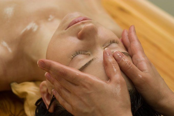 AYURVEDIQUE